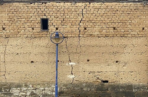 Seismische Bemessung von Lehmmauerwerkswänden in Wandebene
