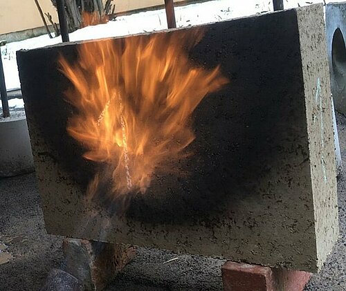 Feuerwiderstand von massiven Lehmbauten